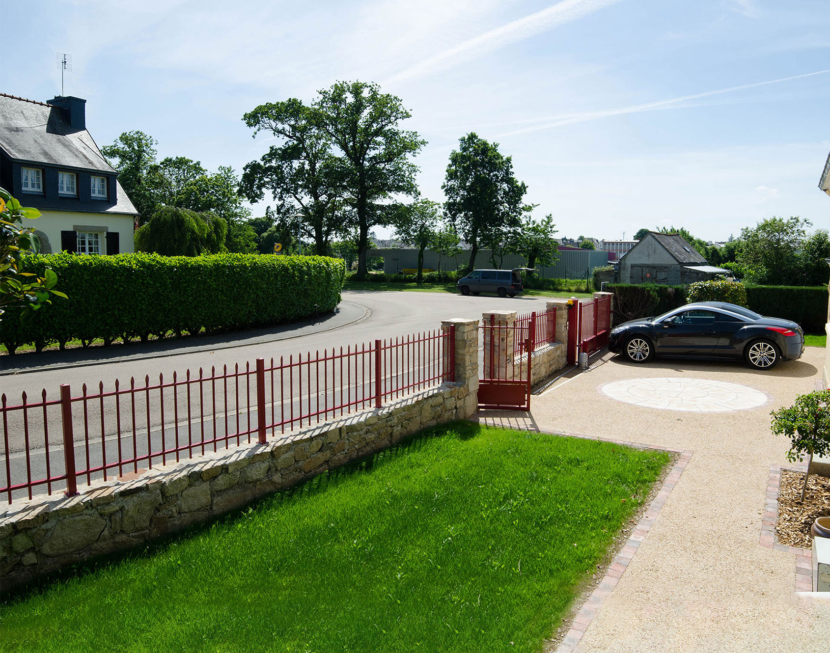 Clôture aluminium Moncontour par kostum fabrication spéciale