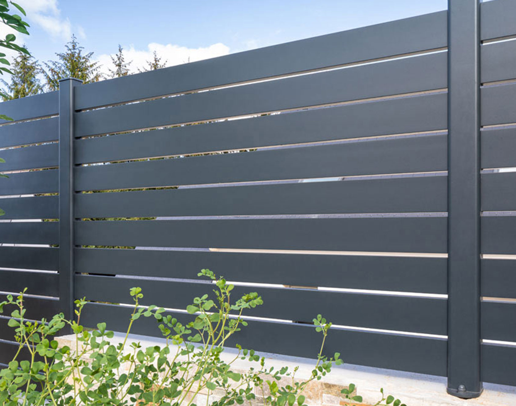 Clôture aluminium raz par kostum