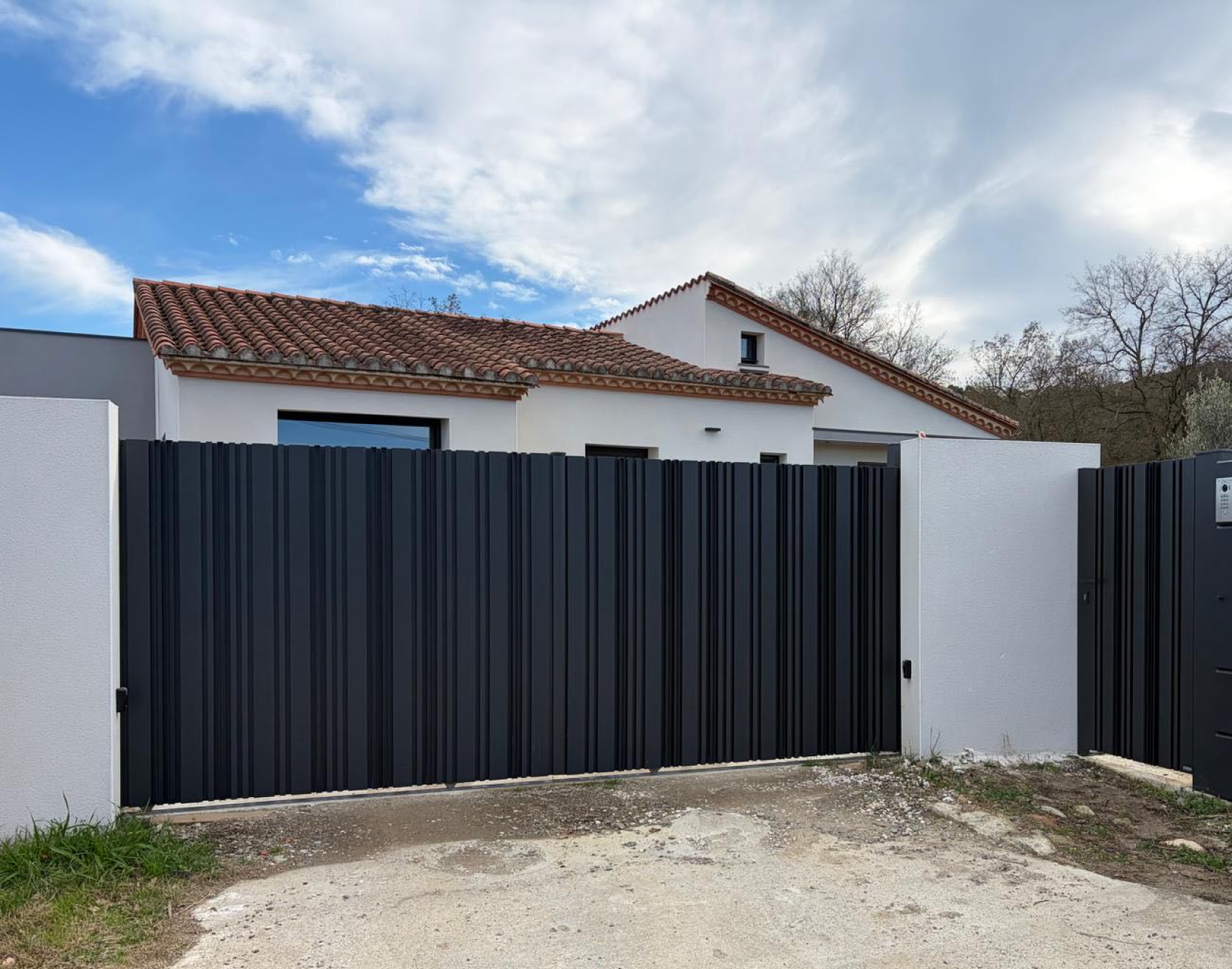 Puerta corredera / deslizante de aluminio Arenn Kostum