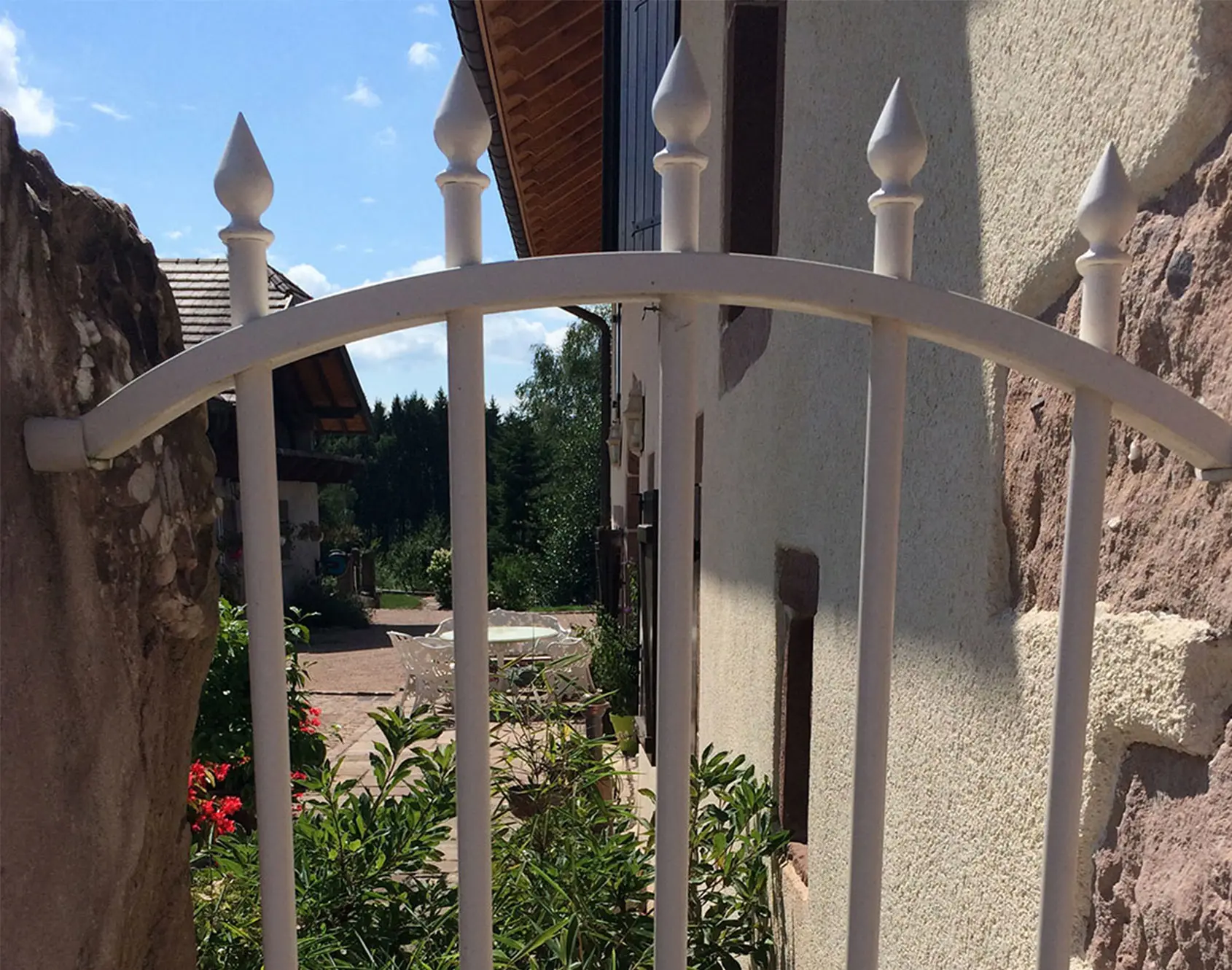 Clôture aluminium Josselin par kostum fabrication spéciale