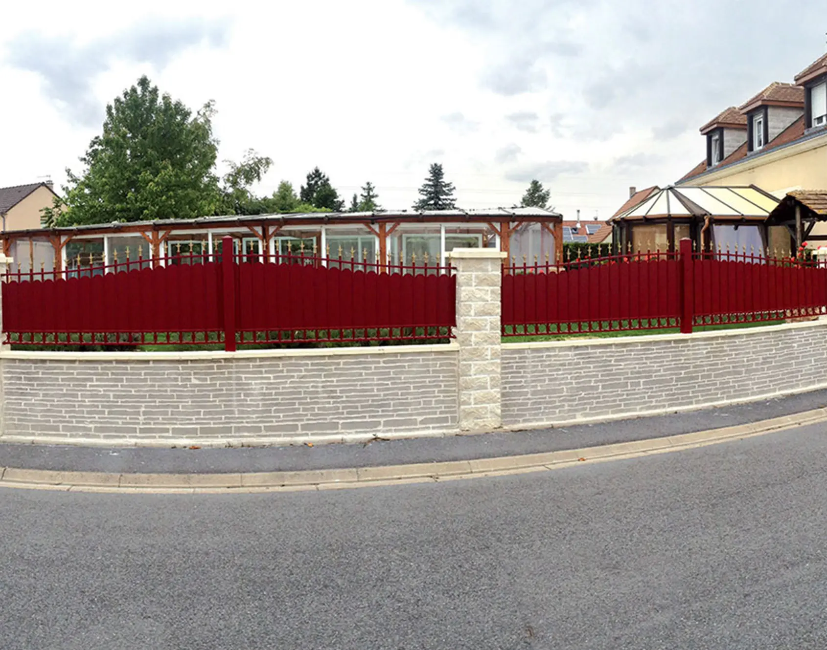 Clôture aluminium Locronan par kostum fabrication spéciale