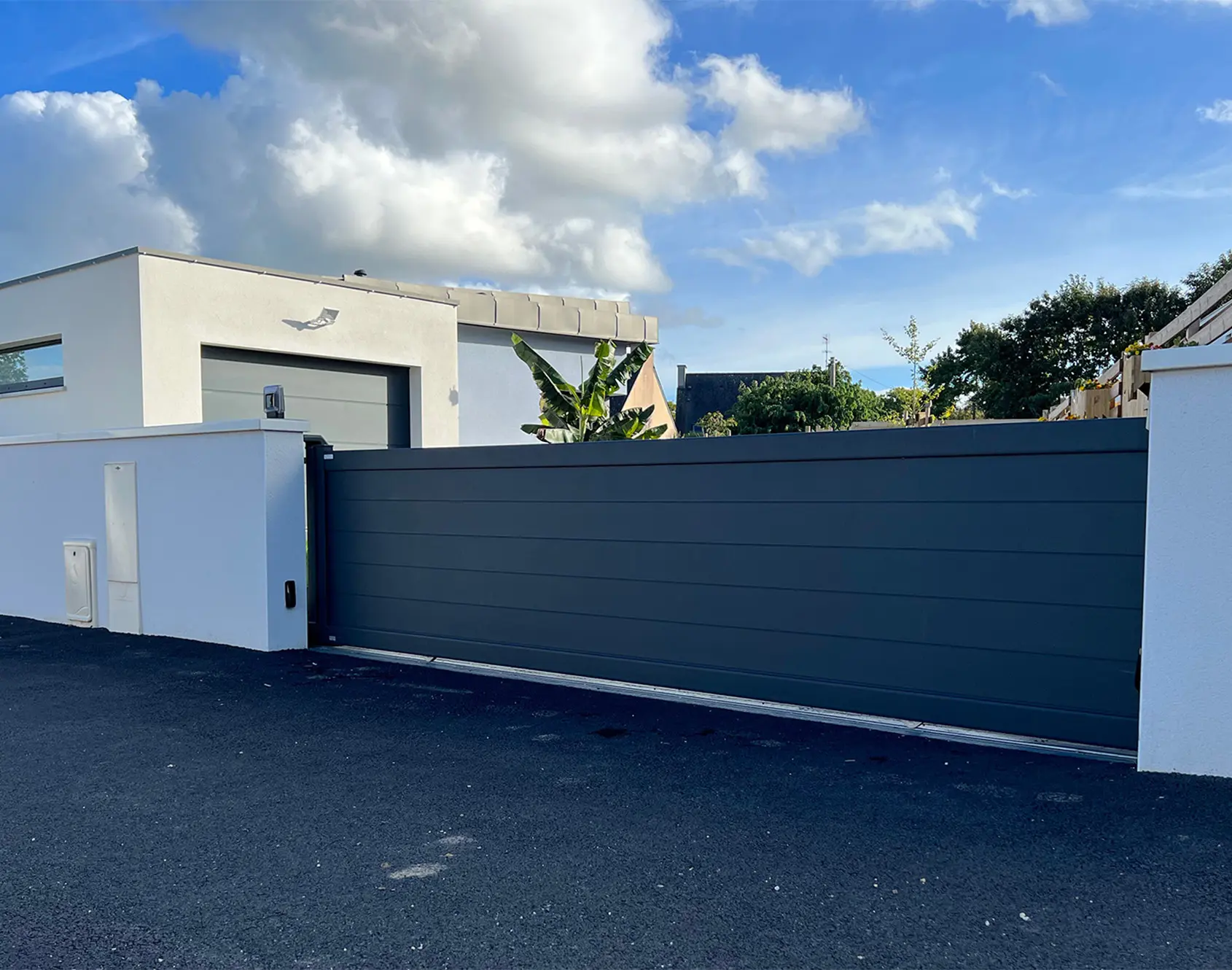 Portail aluminium coulissant Anaé par kostum