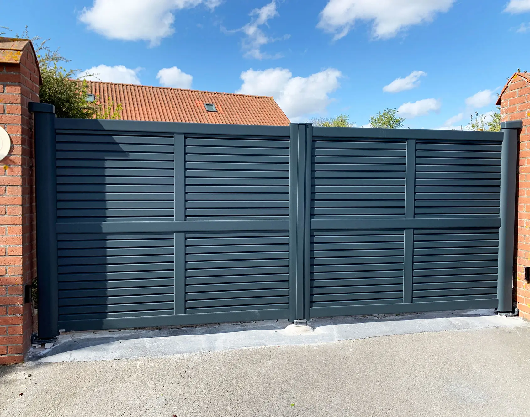 Portail aluminium battant Lemm par kostum