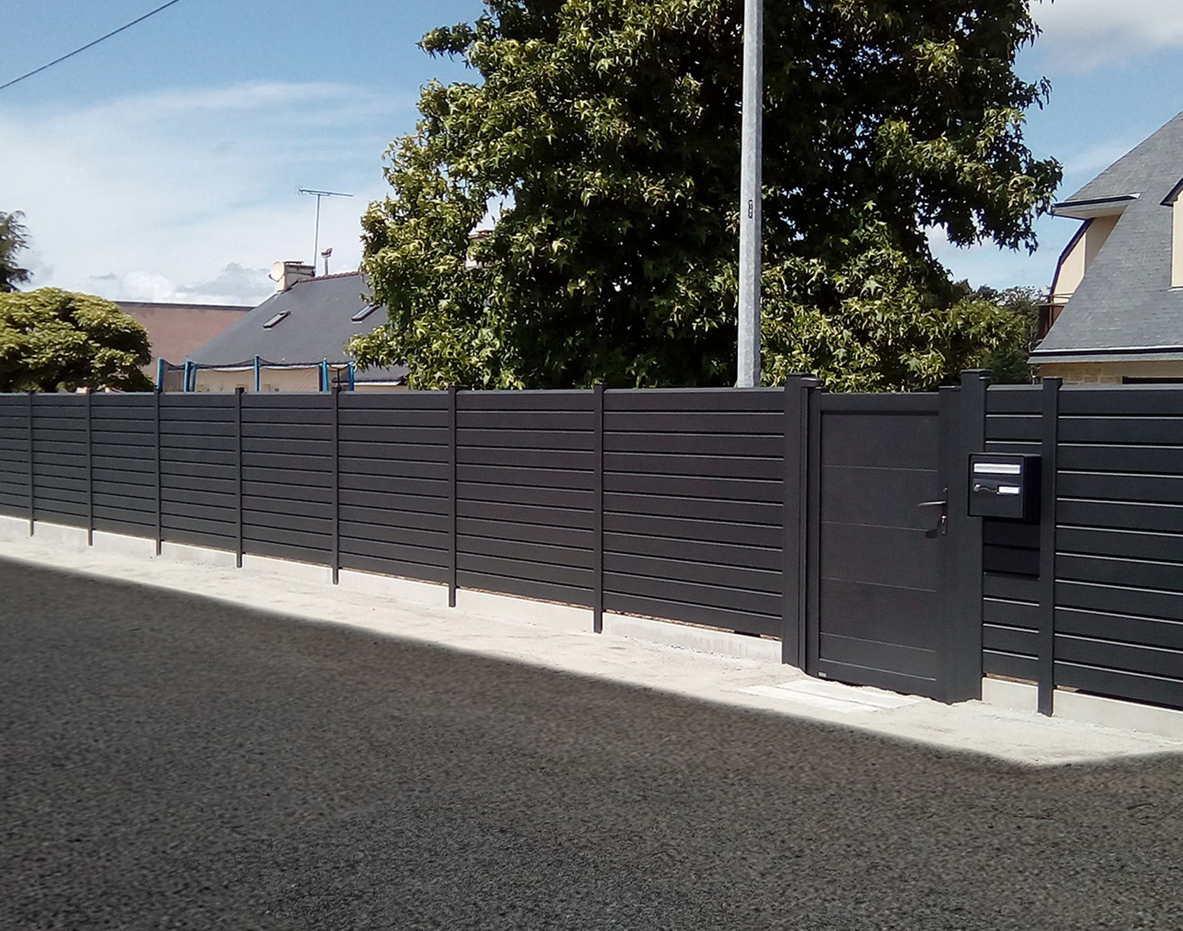 Portillon en aluminium Tev par Kostum