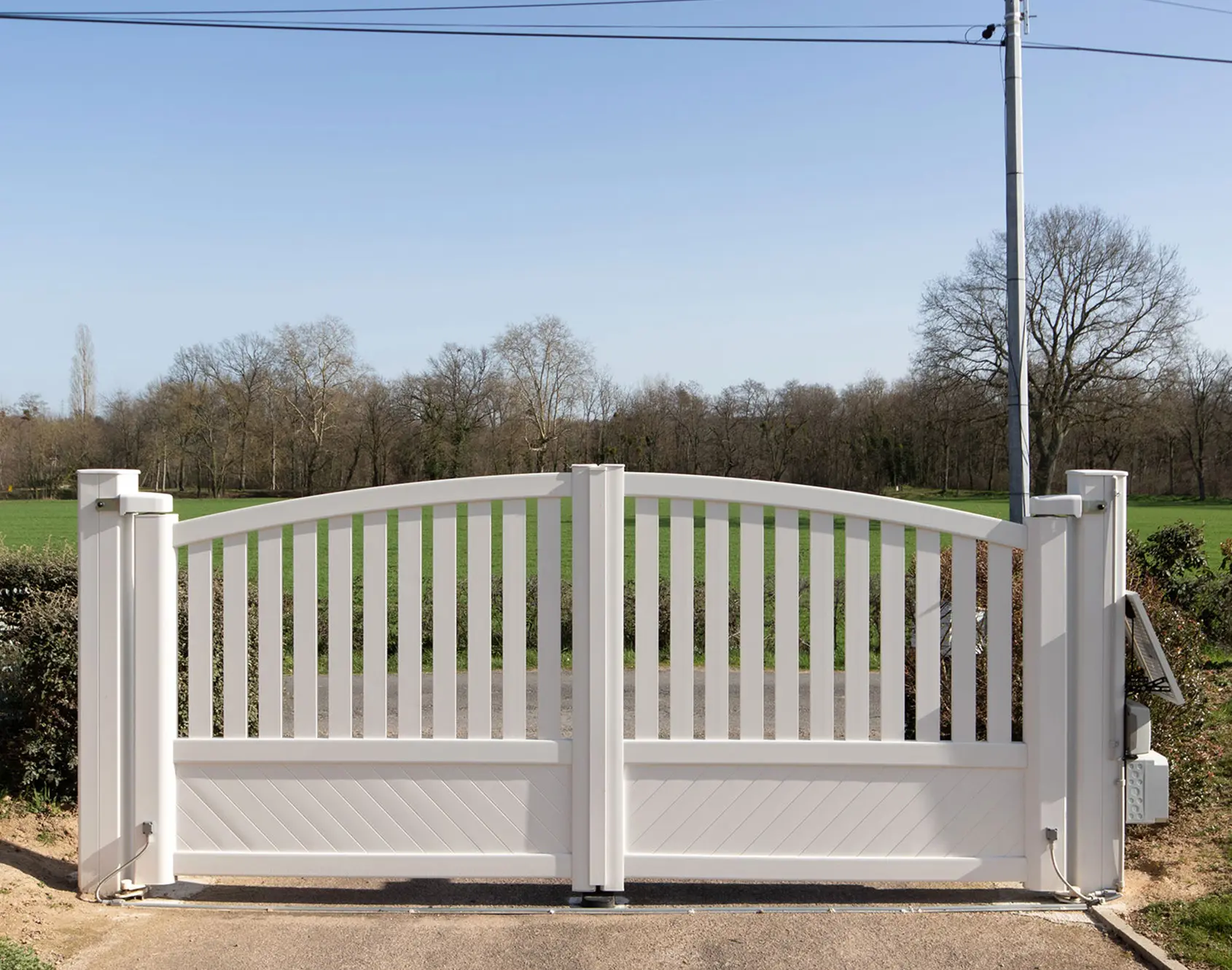 Portail aluminium battant Ket - Kostum