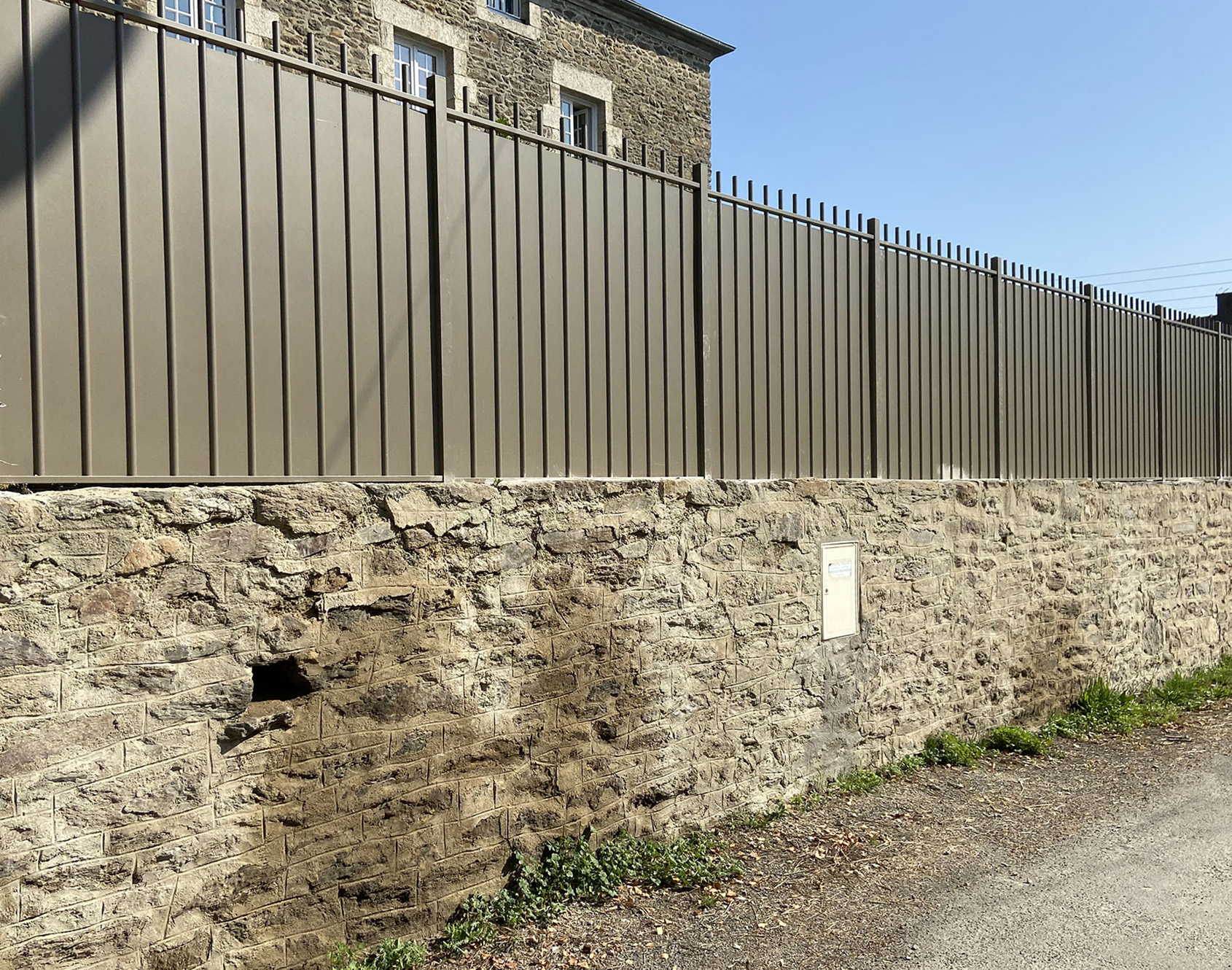 Clôture aluminium Roscanvel par Kostum