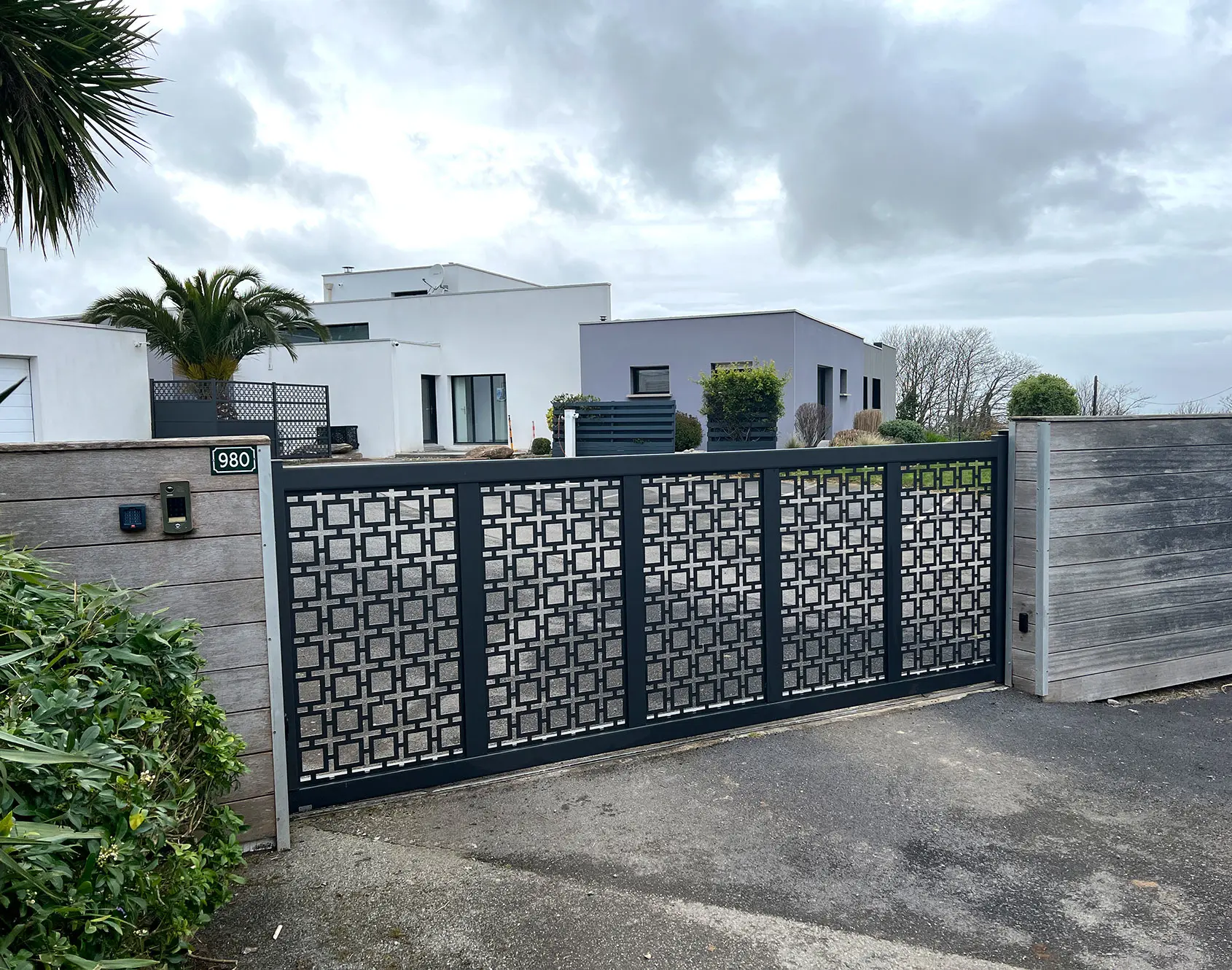 Portail aluminium coulissant Andreva par kostum décor FRAMM