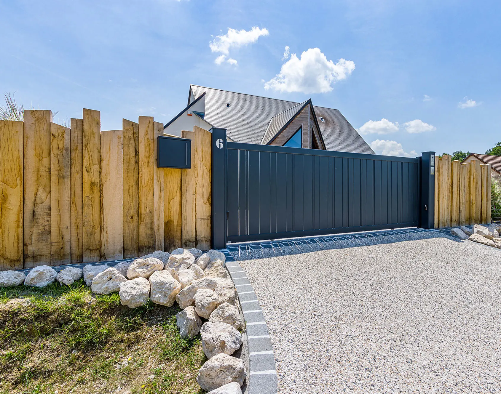 Portail aluminium coulissant Célina par kostum