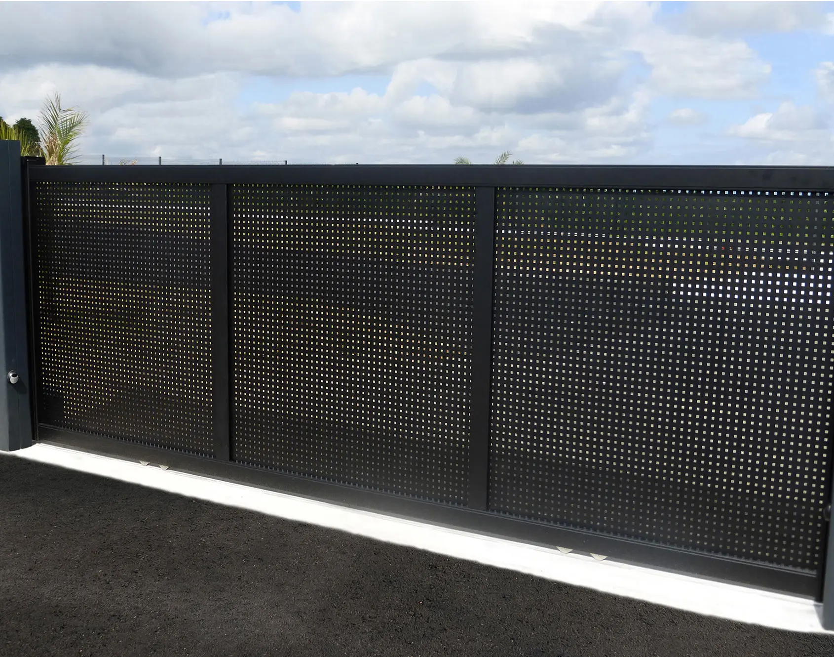  Portail aluminium coulissant Andreva par kostum décor MUZ