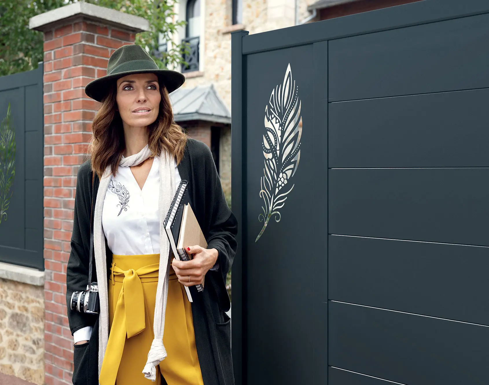Portail aluminium coulissant Onen décor AELIG par kostum