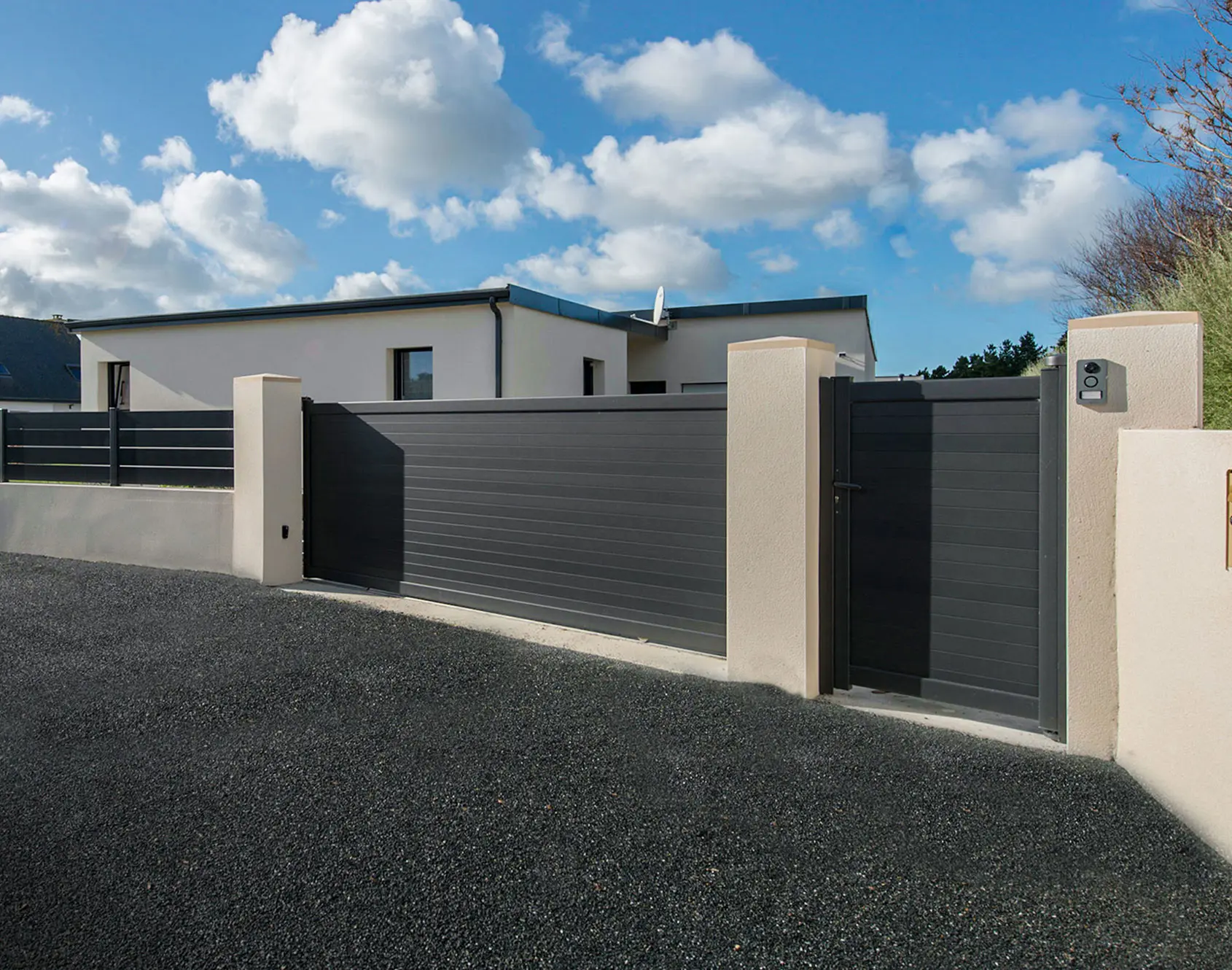 Portail aluminium coulissant Stella par kostum