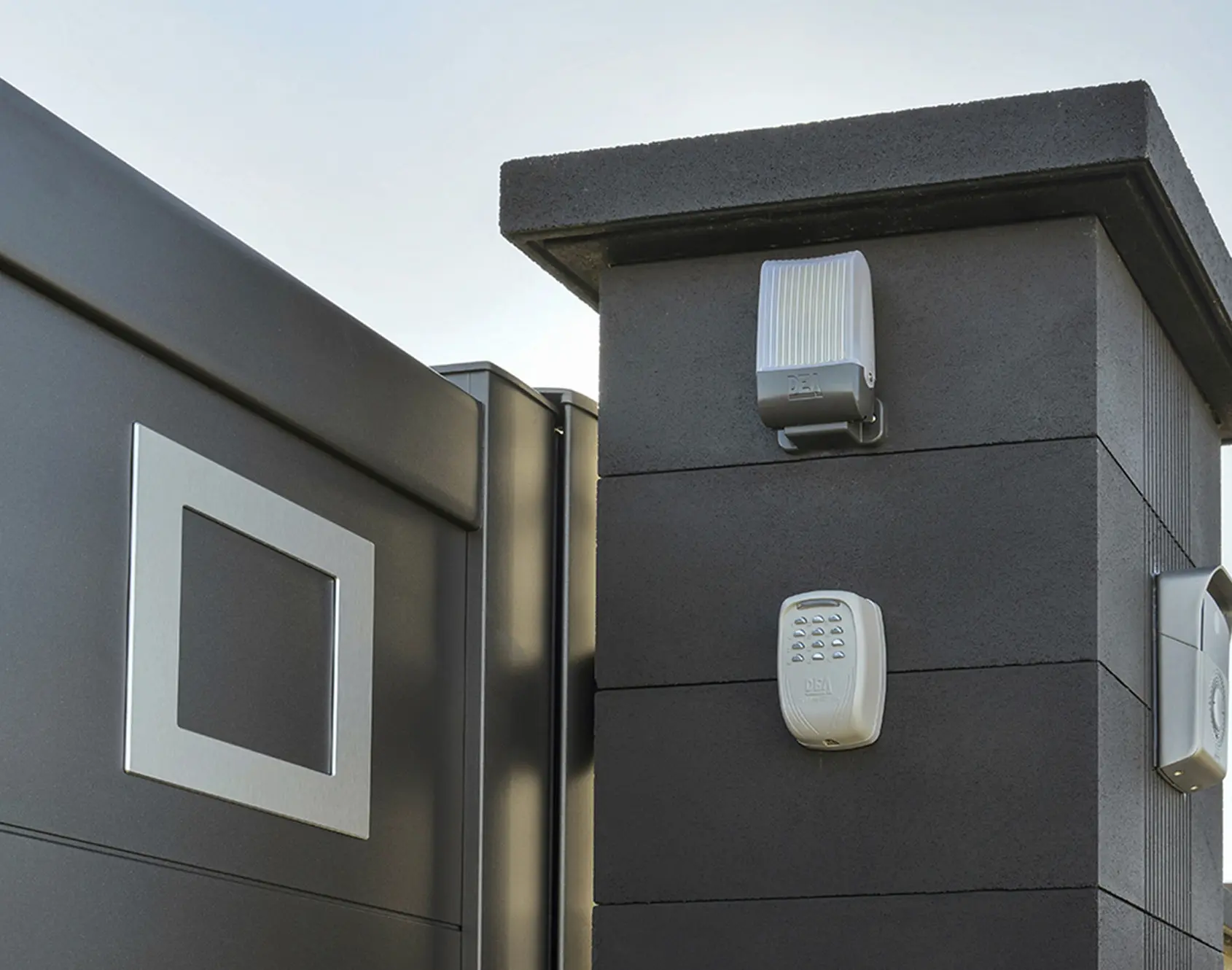 Portail aluminium coulissant Ublo par kostum