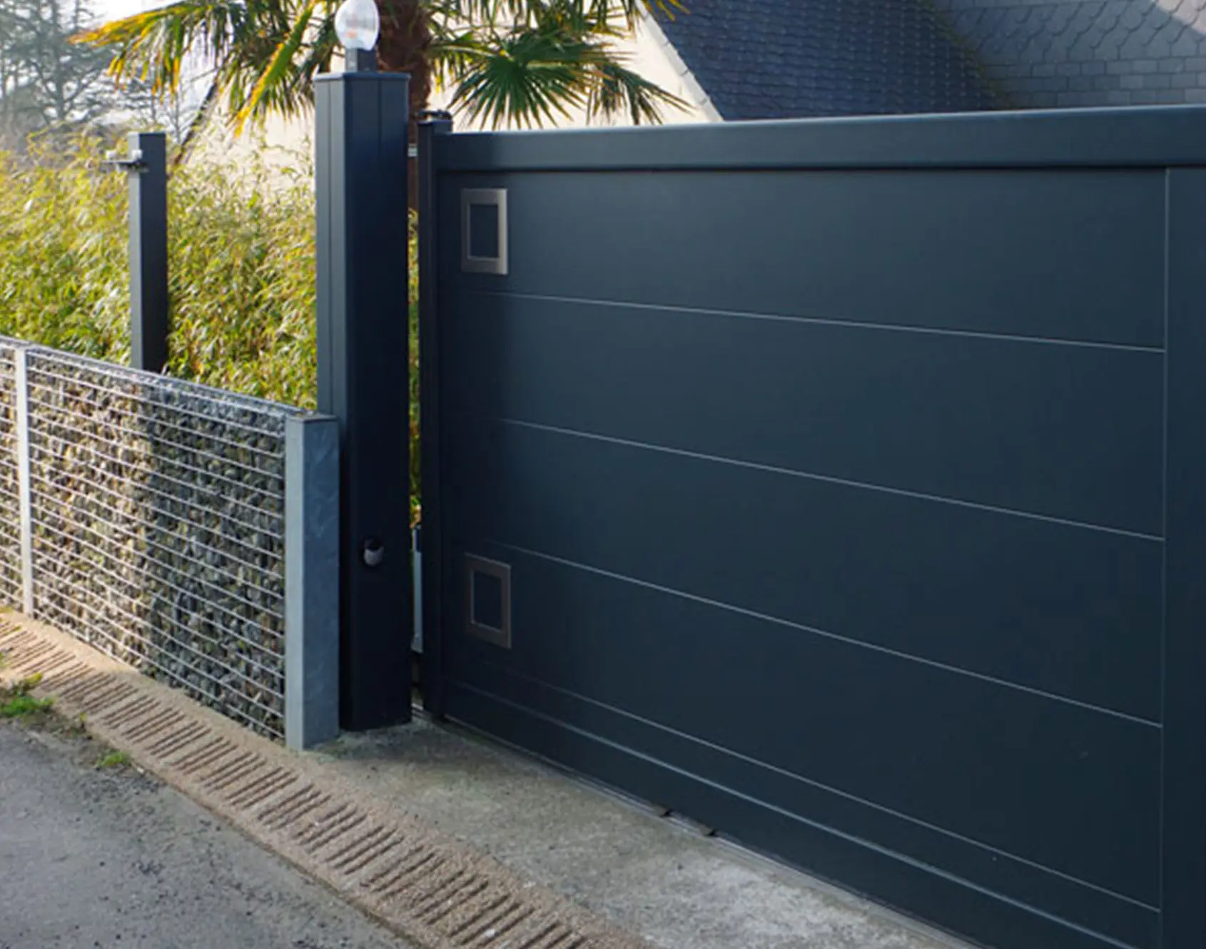 Portail aluminium coulissant Ublo par kostum