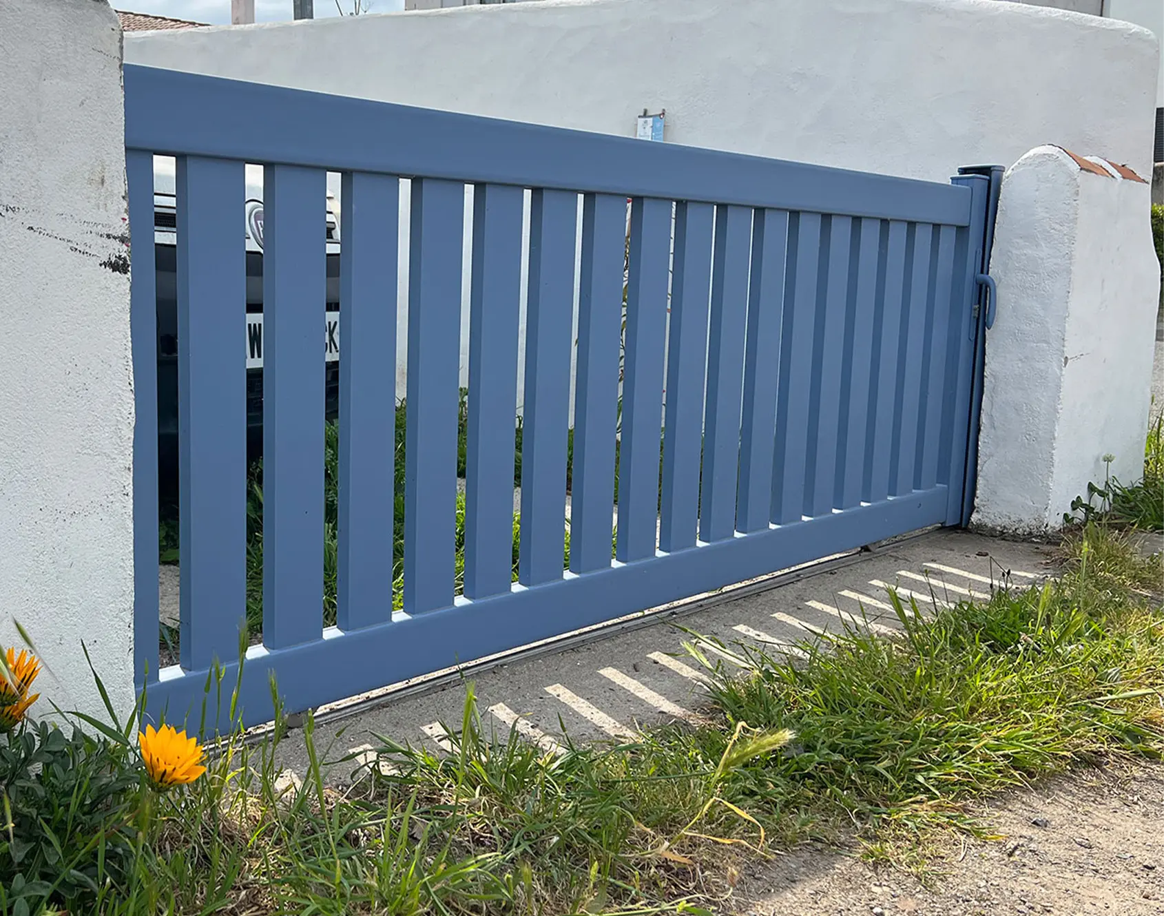 Portail aluminium coulissant Breiz par Kostum