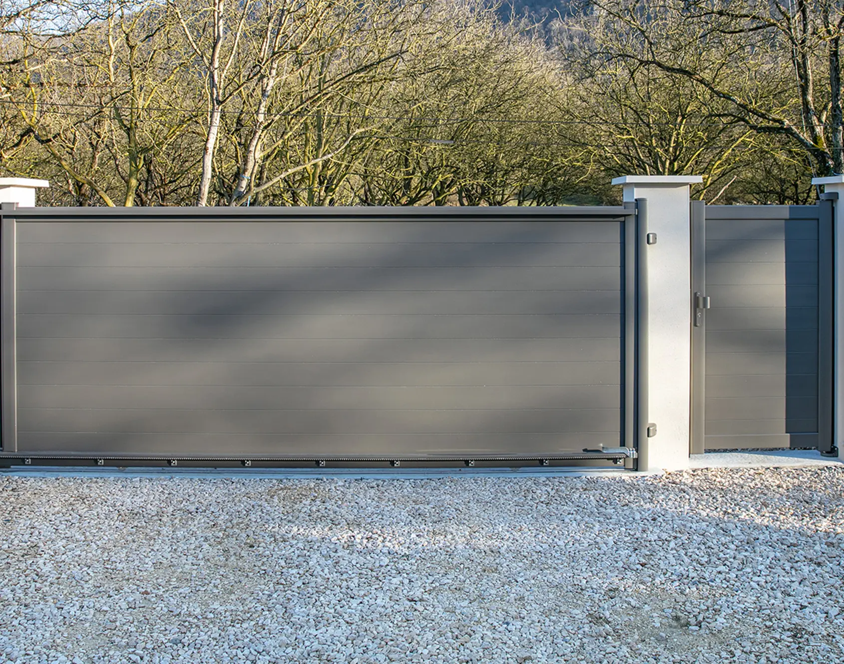 Portail aluminium coulissant Anaé par kostum