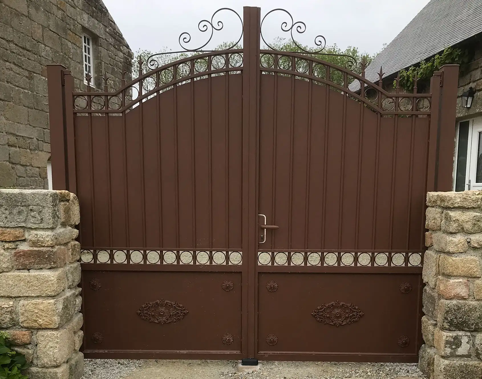 Portail aluminium battant Marsan par kostum 