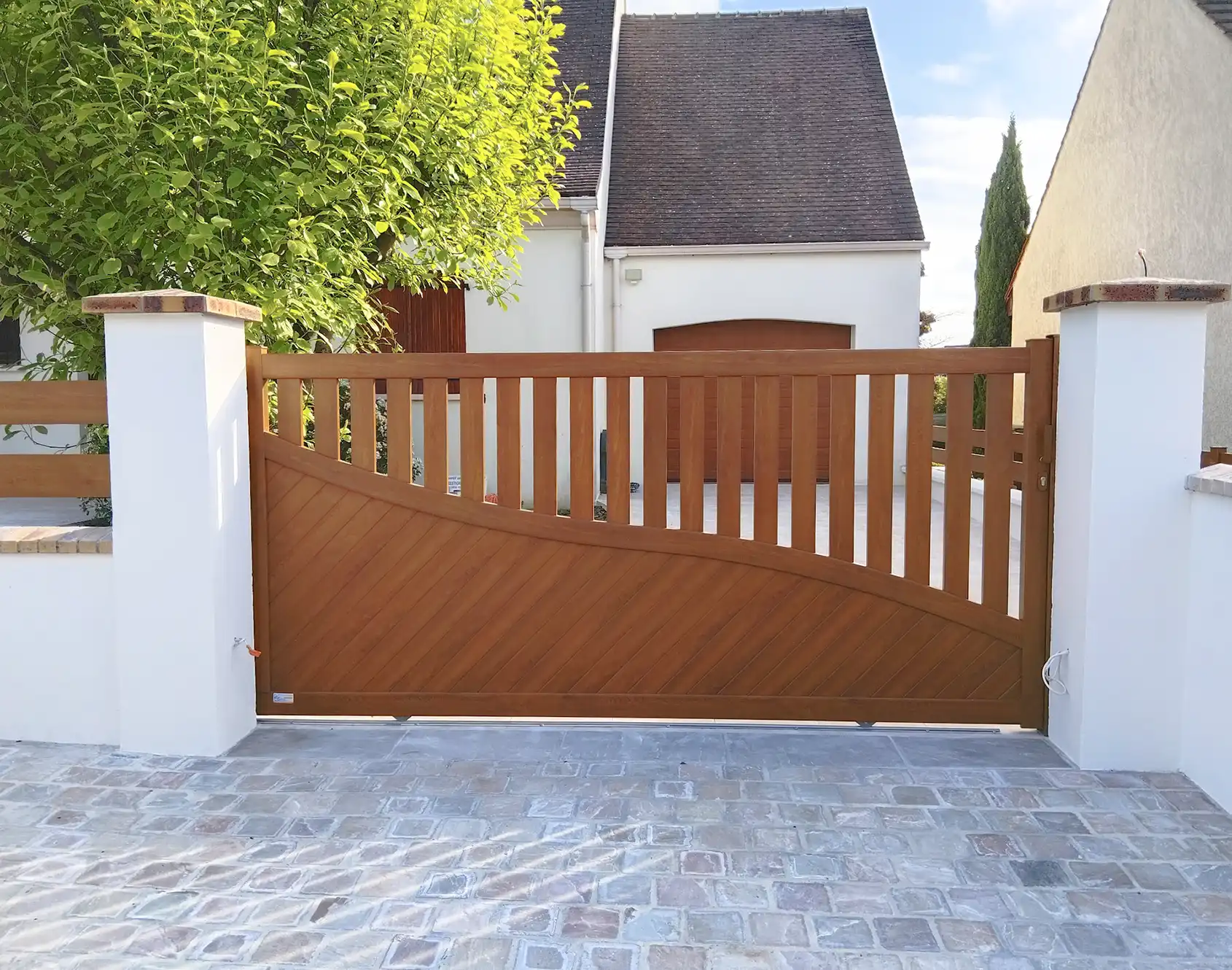 Portail coulissant semi-plein aluminium Solenn - Kostum